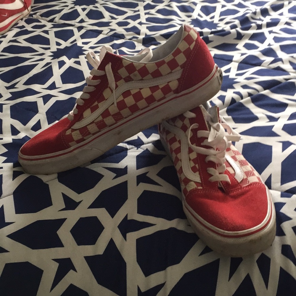 Red/white vans - Picture 4 of 4